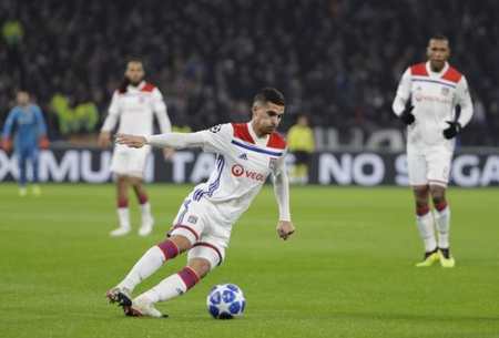 98-117！这是湖人关键时刻的改变，除了雄鹿，他们最后5分钟无敌